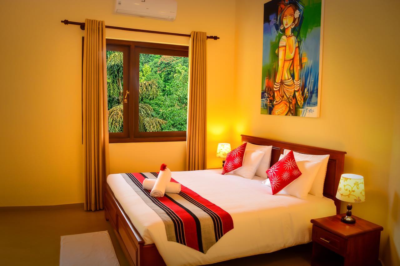 The Grand Hills Hotel Kandy Exterior photo