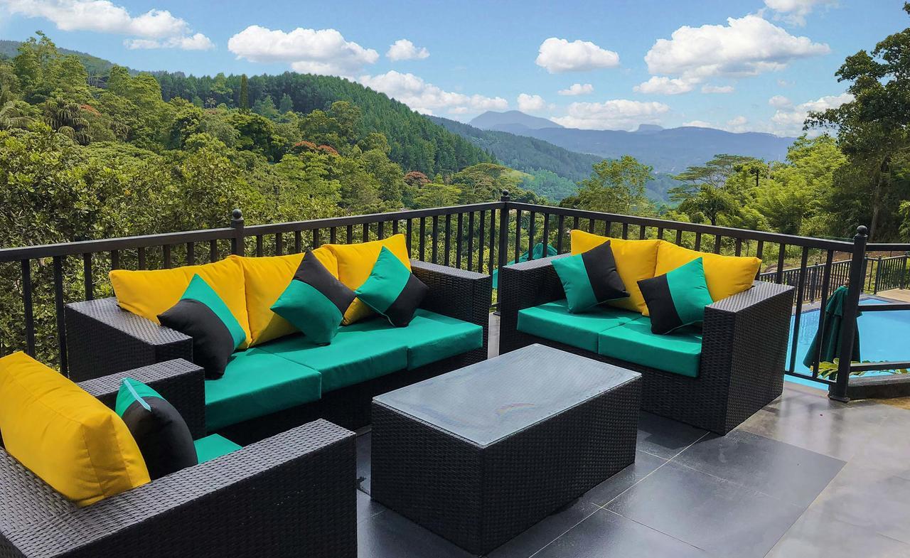 The Grand Hills Hotel Kandy Exterior photo